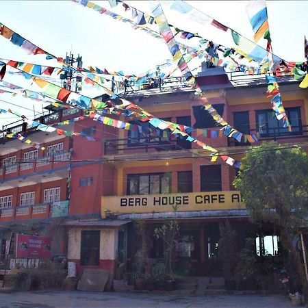 Berg House Cafe And Hotel Nagarkot Kültér fotó