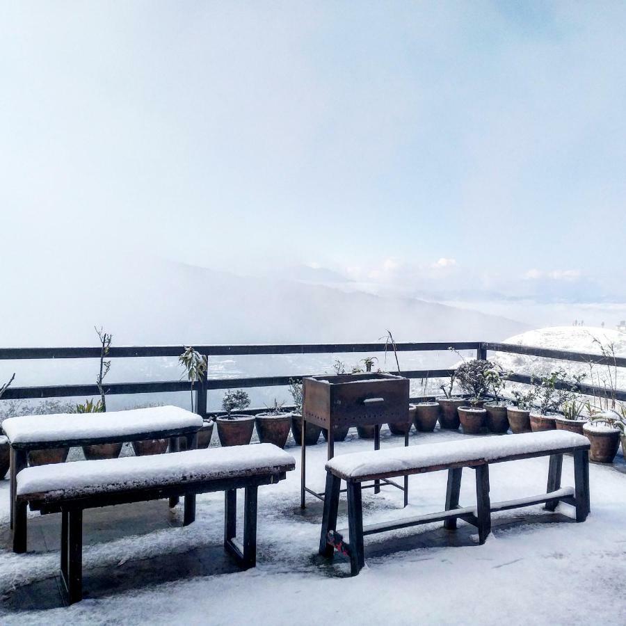 Berg House Cafe And Hotel Nagarkot Kültér fotó