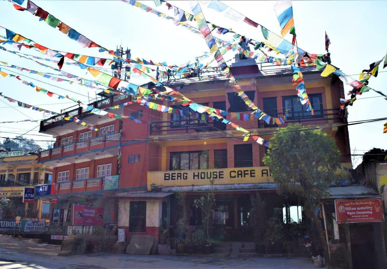 Berg House Cafe And Hotel Nagarkot Kültér fotó